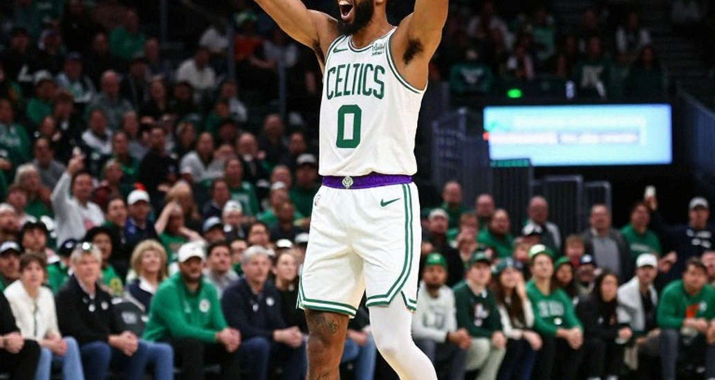 Trent Forrest và thông điệp giữ bóng: Bài học preseason mà NBA không dạy Trent Forrest và thông điệp giữ bóng: Bài học preseason mà NBA không dạy