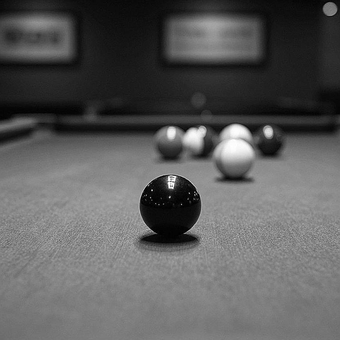 Khi dữ liệu im lặng: Bài học từ một bản phân tích billiards trống rỗng