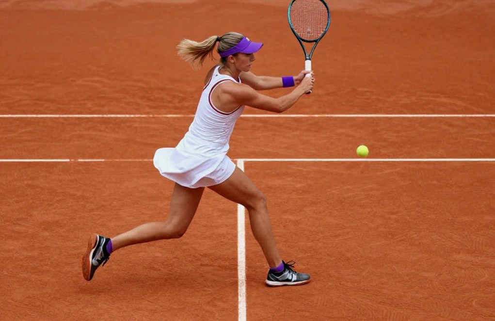 Phân tích tennis không thể thực hiện do thiếu thông tin cơ bản