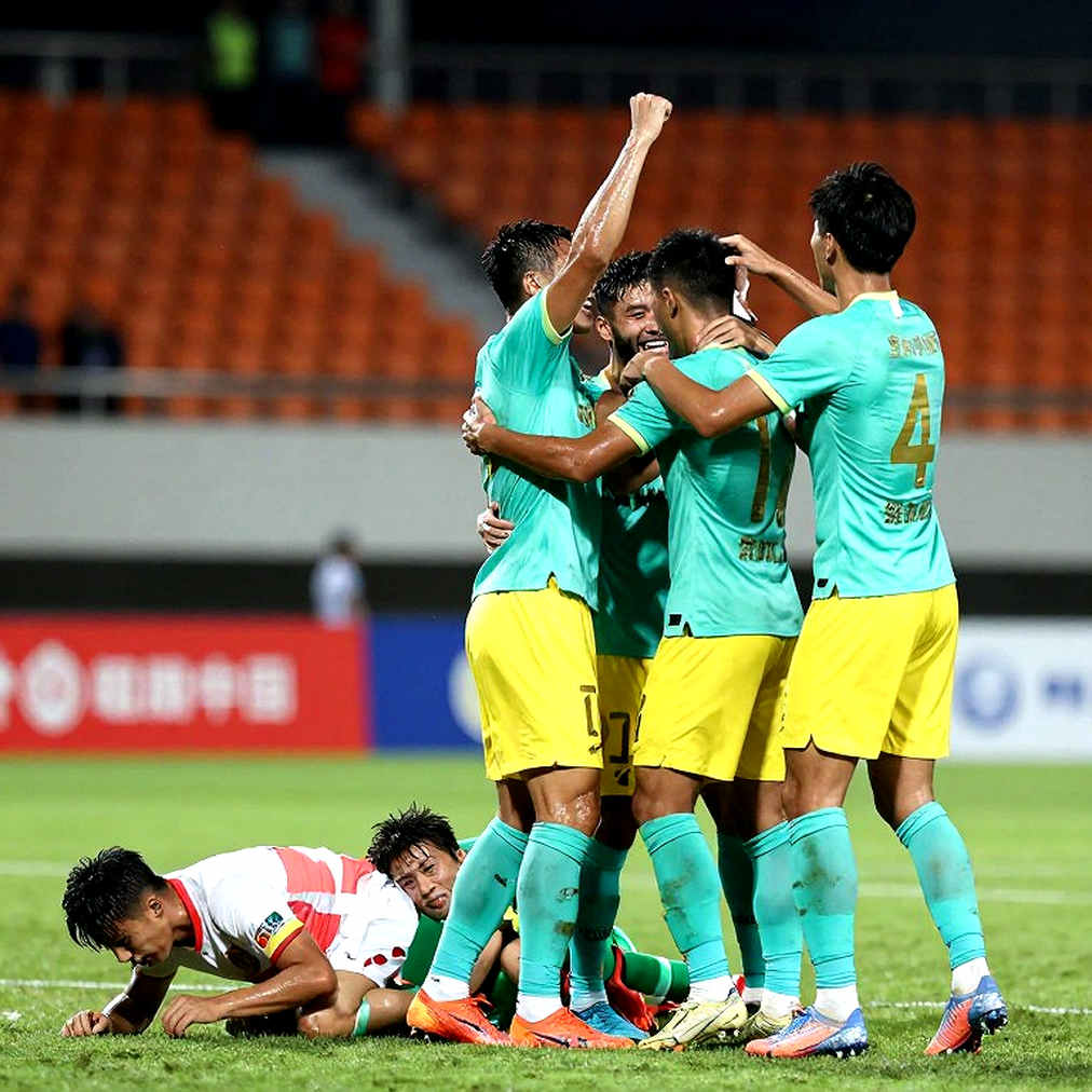 Saudi Pro League chốt sổ chuyển nhượng hè: Ngày cuối bùng nổ với 20 thương vụ