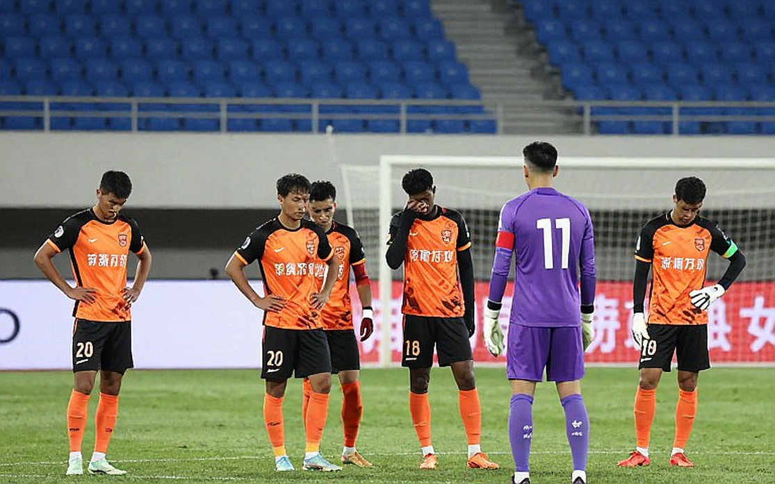 Hưng Yên Bất Bại: Bảy Điểm Sau Ba Vòng Và Những Vết Nứt Chưa Ai Chịu Nhìn